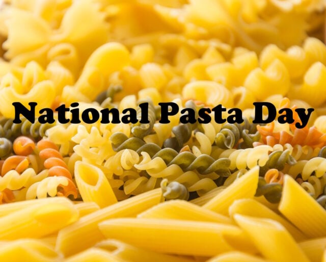 https://www.magnific.com/free-photo/dry-pasta-spaghetti-with-ingredient_1153769.htm#fromView=search&page=2&position=5&uuid=1b3cce4c-5501-4e73-ae67-bfaa7b2e6978&track=ais_hybrid&query=many+different+pastas