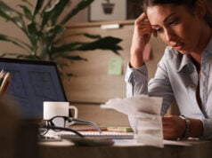https://www.magnific.com/free-photo/businesswoman-feeling-worried-about-financial-debts-analyzing-bills-while-working-office_25483993.htm#fromView=image_search&page=1&position=6&uuid=b19667c8-3f87-41cb-8b7e-dfdbf01e17c8&query=dementia
