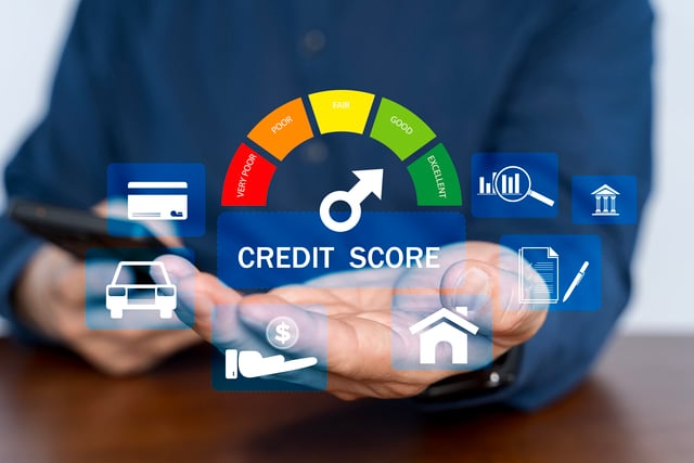 Credit score concept, Person use smartphone with virtual credit https://www.vecteezy.com/photo/52120782-credit-score-concept-person-use-smartphone-with-virtual-credit-score-icon-for-chart-with-credit-history-values