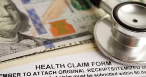 https://www.vecteezy.com/photo/10848888-health-claim-form-with-stethoscope-and-us-dollar-banknotes-insurance-accident-medical-concept