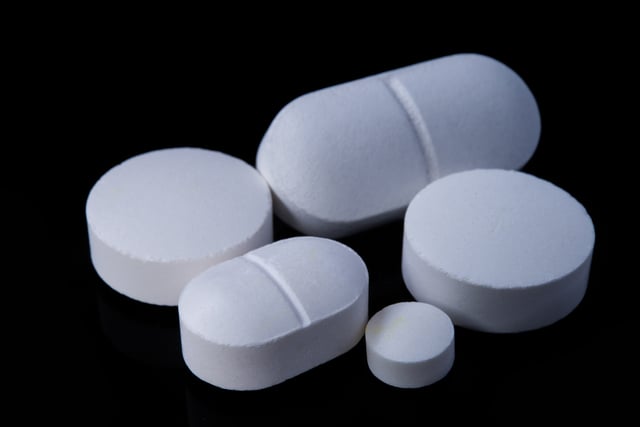 Healthy and medical pills, pharmacy pills https://www.vecteezy.com/photo/4751283-healthy-and-medical-pills-pharmacy-pills