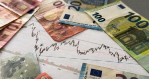 https://www.vecteezy.com/photo/87617101-the-concept-of-the-fall-and-growth-of-the-euro-exchange-rate-one-hundred-euro-on-a-blue-chart-background